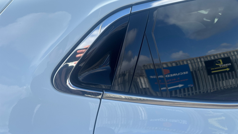 Renault Clio 1.6 E-TECH full hybrid 145 Techno 5dr Auto Hybrid Hatchback